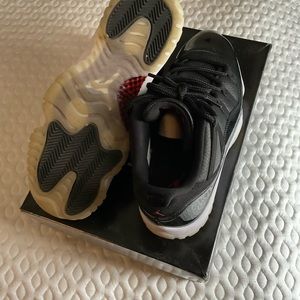 Jordan 11 low used